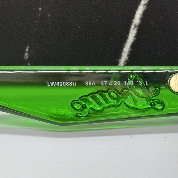 NEW LOEWE LW40088U 98A WOMEN SUNGLASSES GREEN LOEWE EYEWEAR - Picture 9 of 11